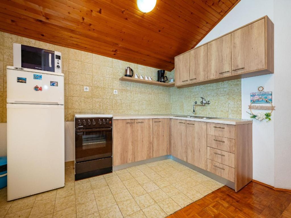 Apartment Matkos - With Garden And Terrace Hoek van Holland Ngoại thất bức ảnh