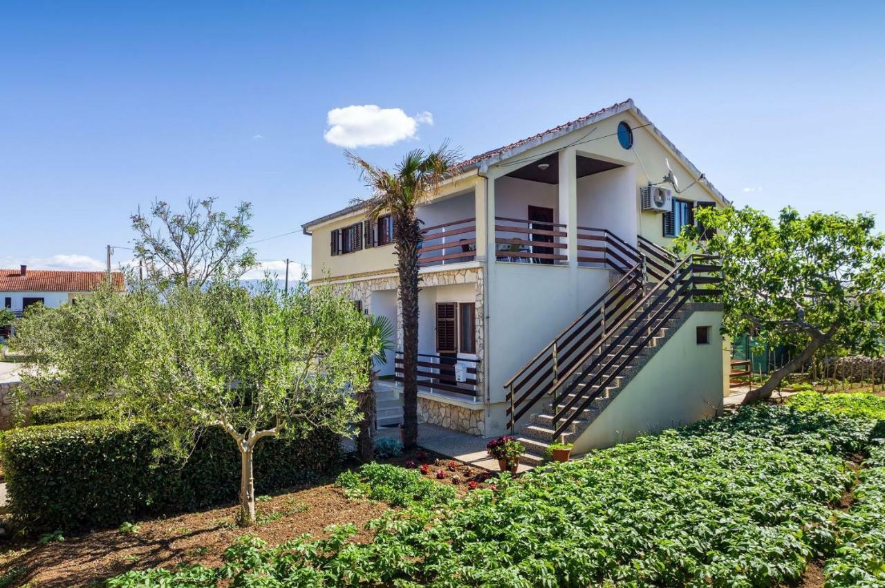 Apartment Matkos - With Garden And Terrace Hoek van Holland Ngoại thất bức ảnh